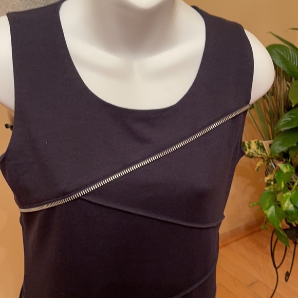 Dress With Zipper Accent Size 2 - Picture 2 of 11